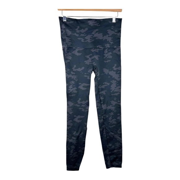 Spanx Camo Print Look At Me Now High Rise Leggings size XL Multicolor - Picture 1 of 7
